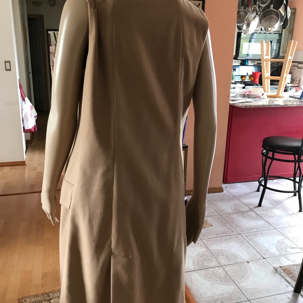 Blazer - Picture 3 of 7